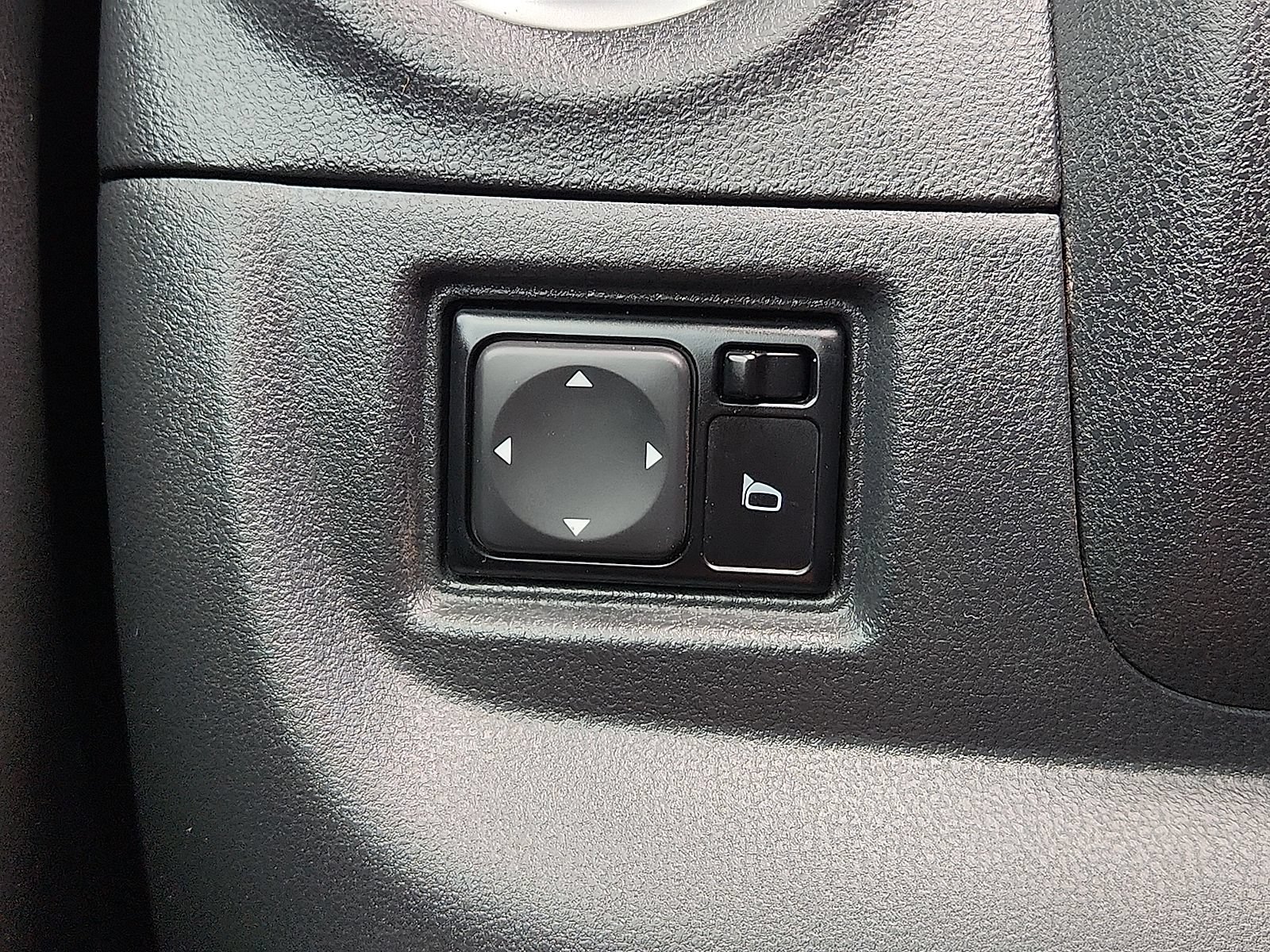Used 2019 Nissan Versa SV FWD image 21