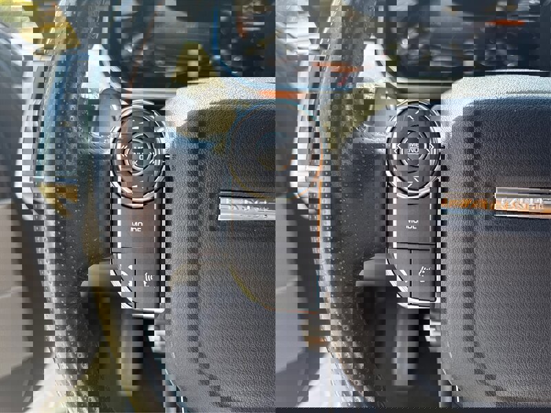 Used 2016 Land Rover Range Rover Sport Supercharged image 96