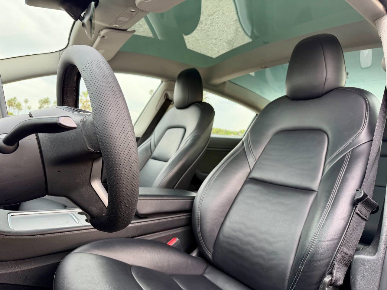 Used 2023 Tesla Model 3 Standard Range image 8
