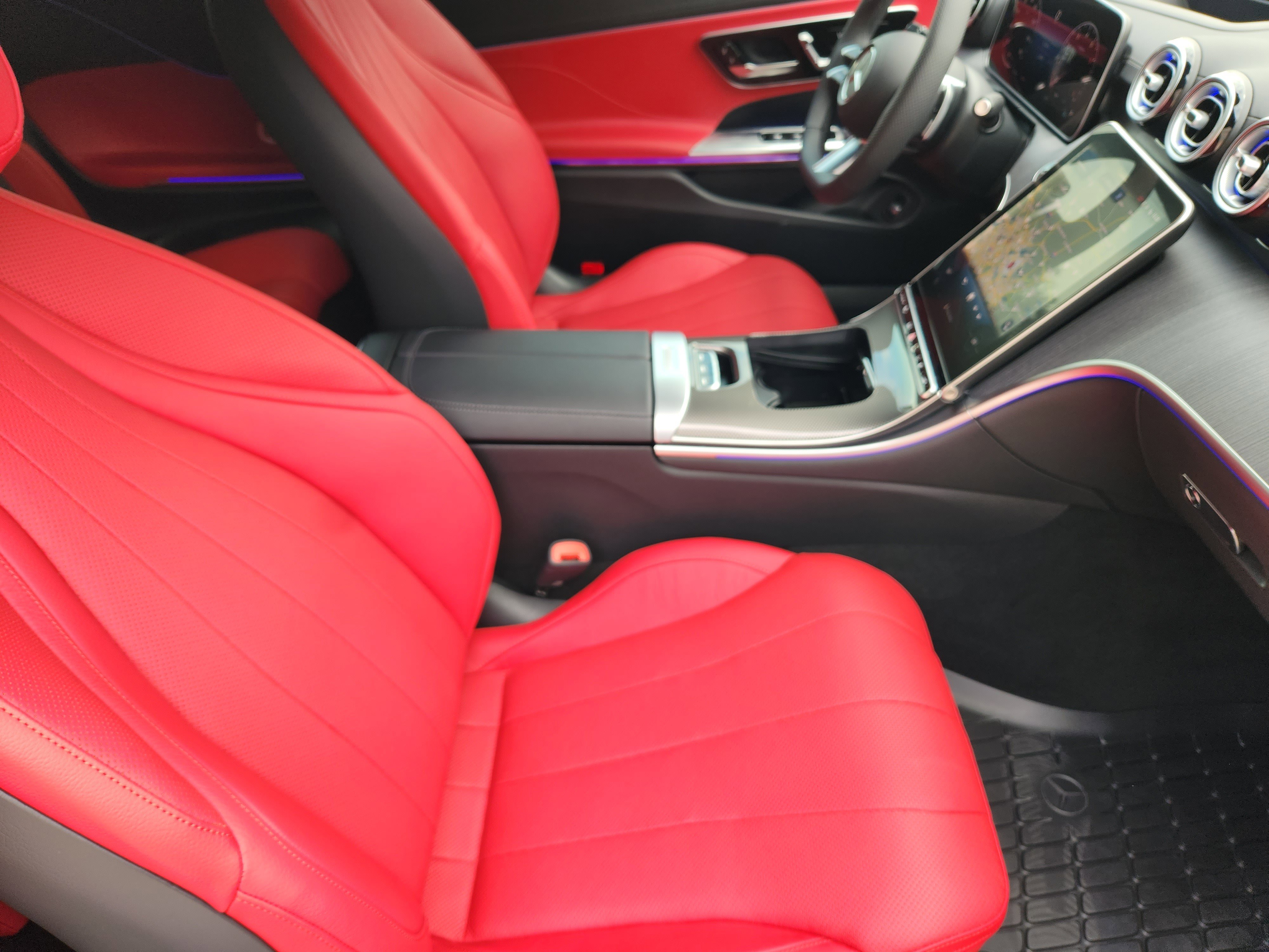 Used 2024 Mercedes-Benz CLE 450 4MATIC Cabriolet image 15