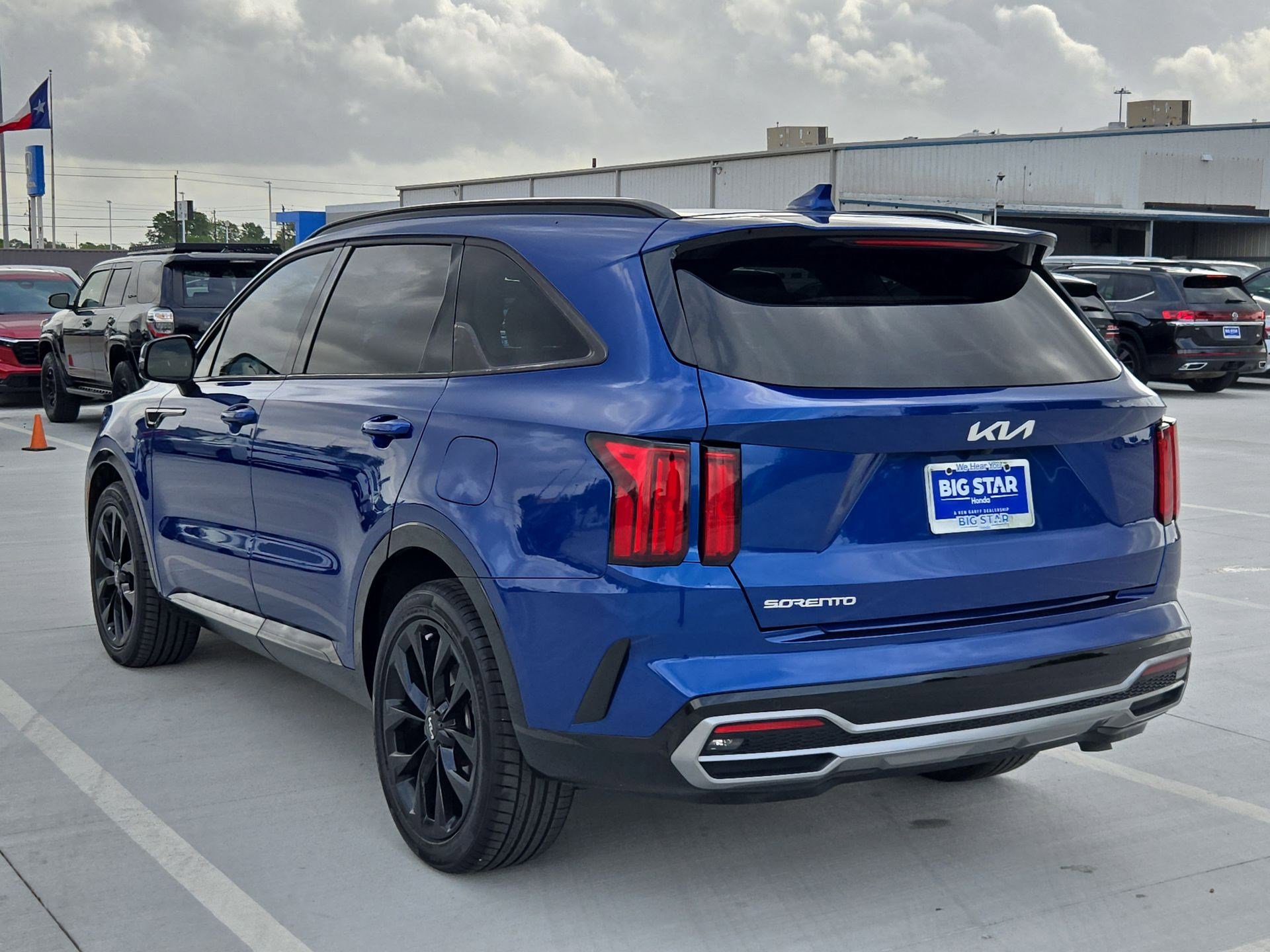 Used 2023 Kia Sorento SX image 6
