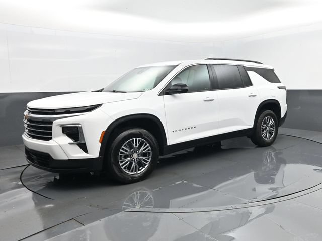 Used 2025 Chevrolet Traverse LT AWD/4WD image 2