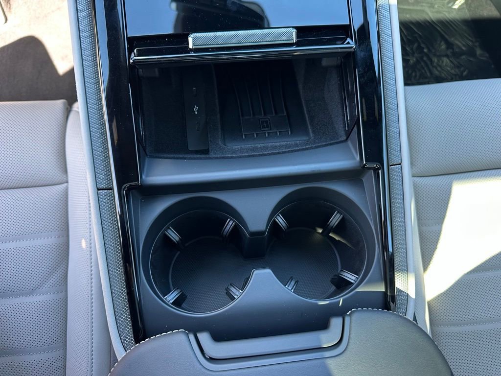 Used 2026 Porsche Panamera 4 AWD/4WD image 26
