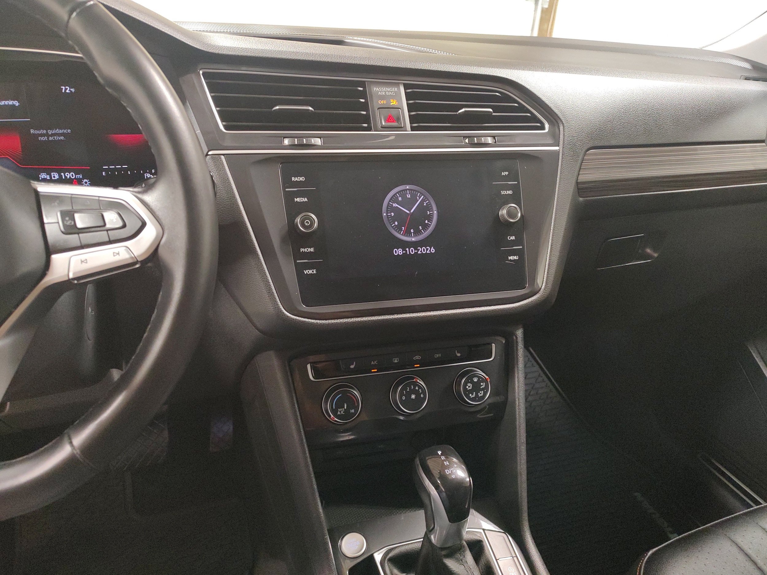 Used 2024 Volkswagen Tiguan Wolfsburg Edition AWD/4WD image 6