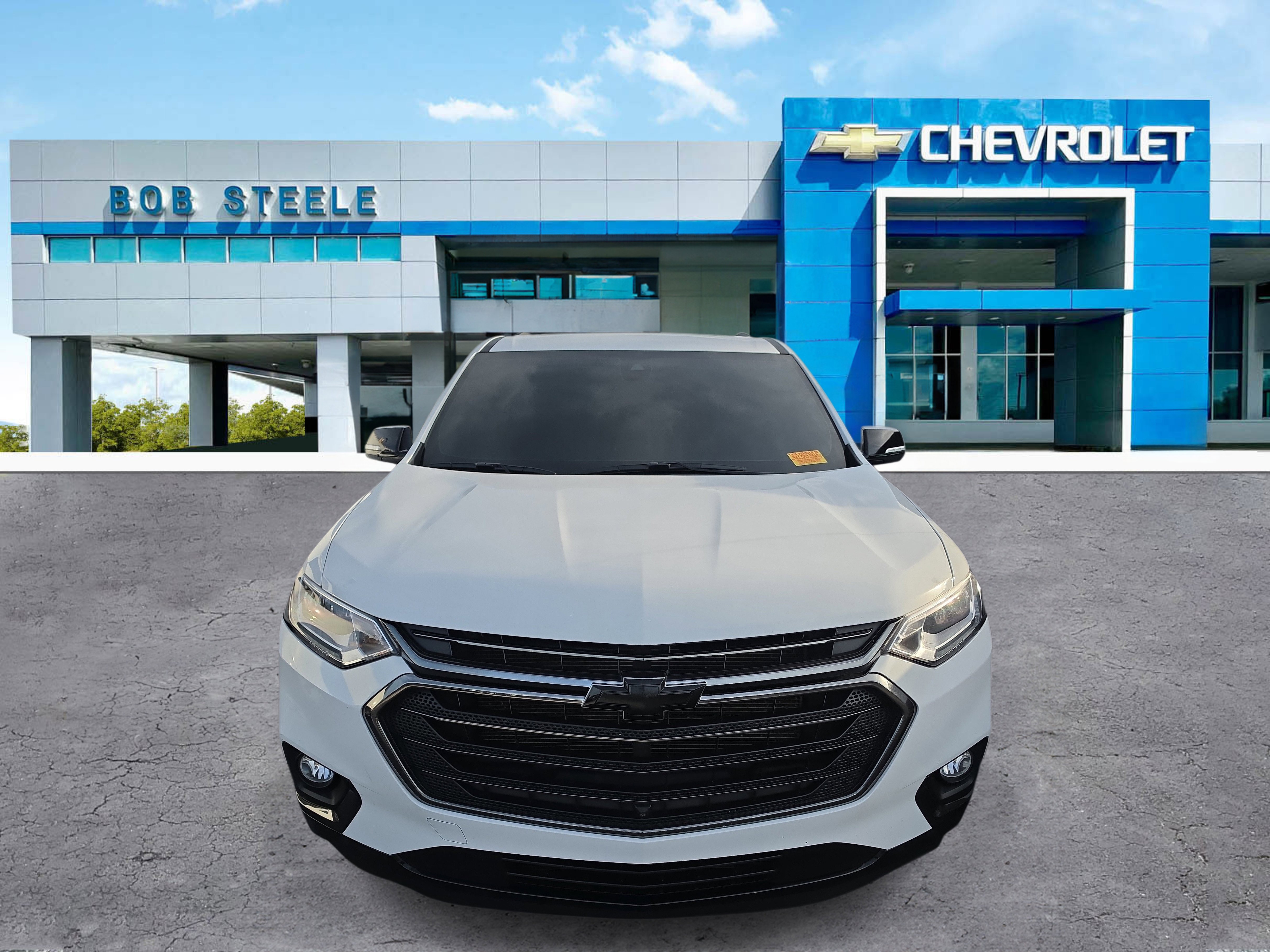 Used 2020 Chevrolet Traverse Premier w/ Redline Edition FWD image 2