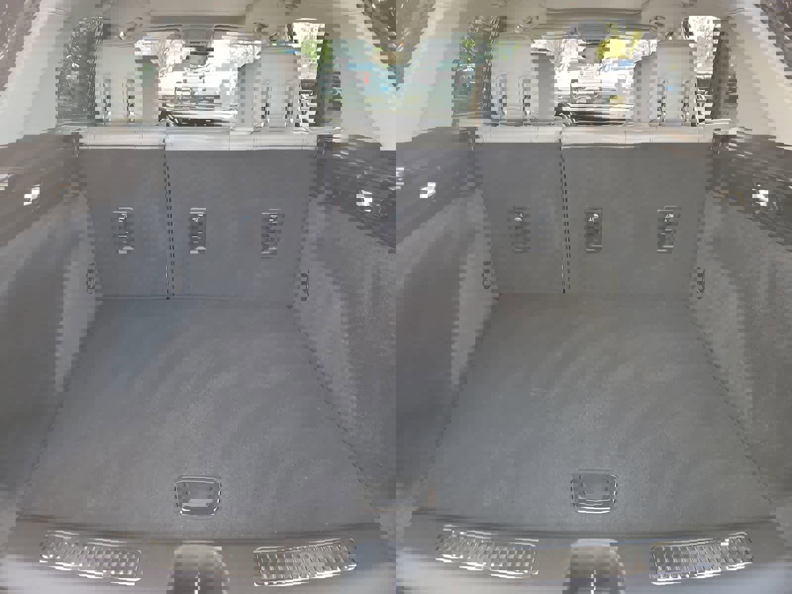 Used 2019 Cadillac XT4 Premium Luxury w/ Technology Package image 27