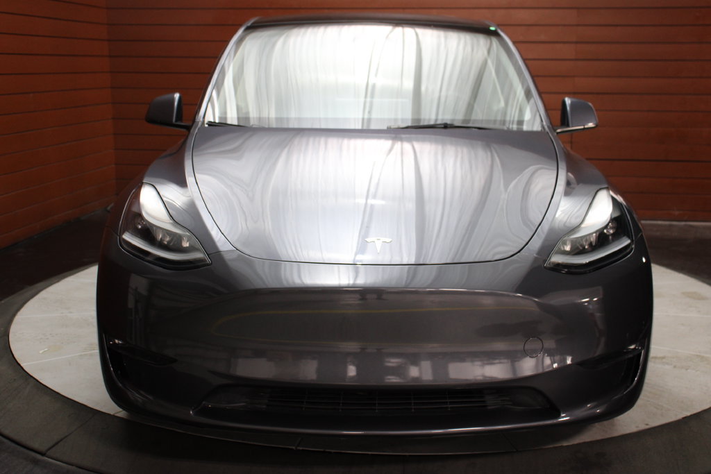 Used 2023 Tesla Model Y Performance AWD/4WD image 32