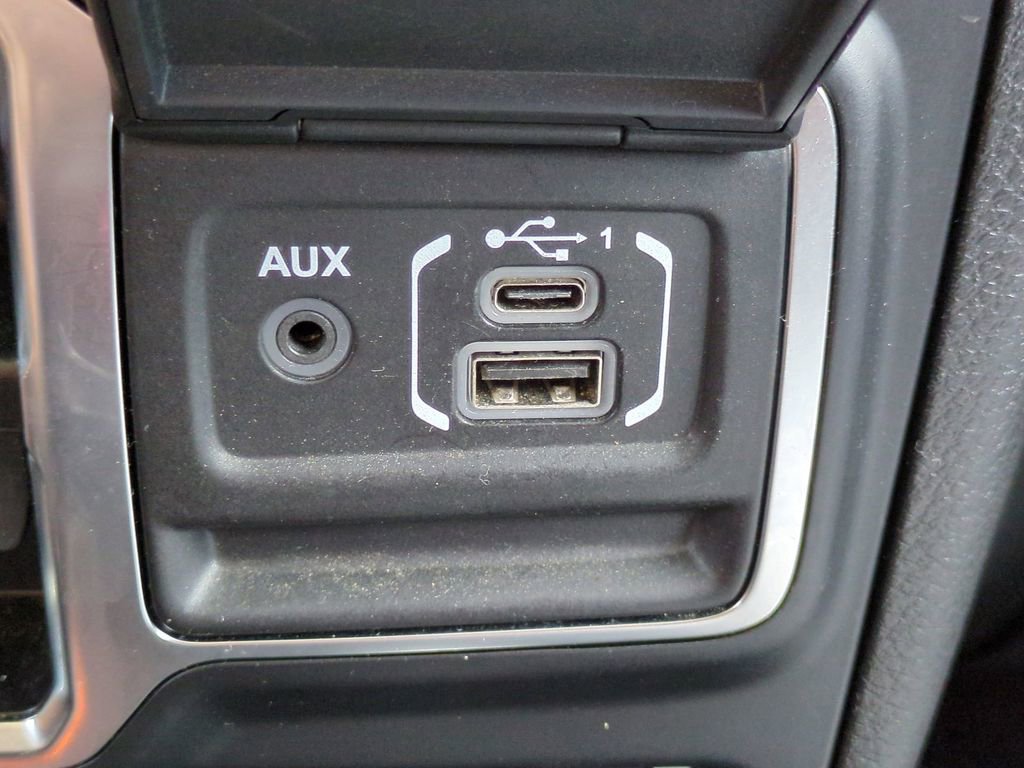 Used 2024 Jeep Wrangler Unlimited Rubicon AWD/4WD image 26