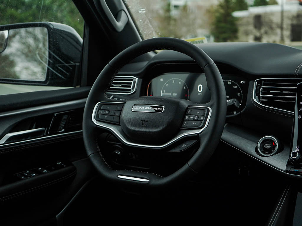 New 2026 Jeep Grand Wagoneer L Limited AWD/4WD image 17