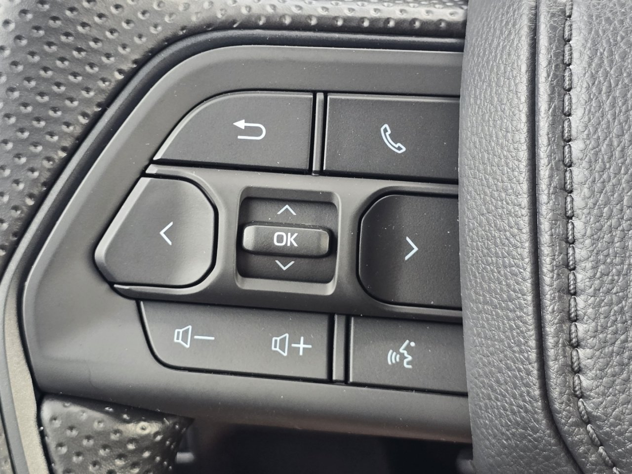 New 2026 Toyota Tacoma SR5 AWD/4WD image 31