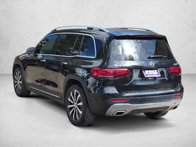 Used 2023 Mercedes-Benz GLB 250 4MATIC w/ Premium Package image 7