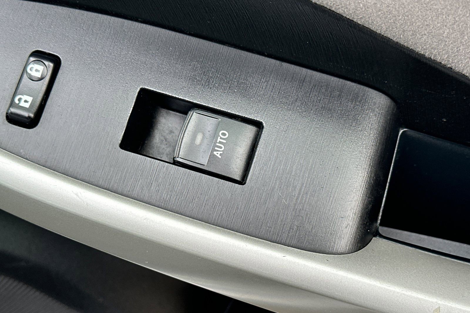 Used 2013 Toyota Prius Two image 22