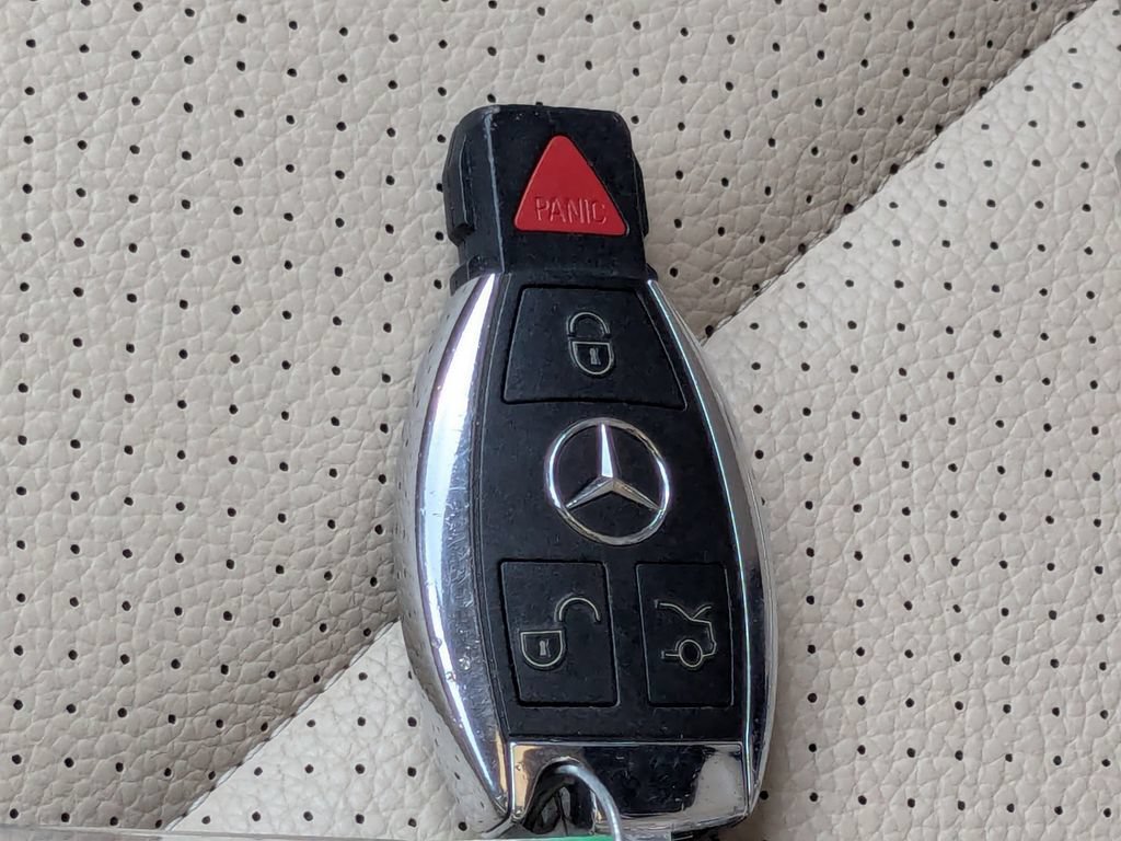 Used 2017 Mercedes-Benz C 300 4MATIC Sedan image 14