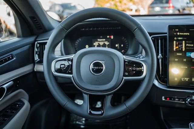 New 2026 Volvo XC90 B6 Plus image 30