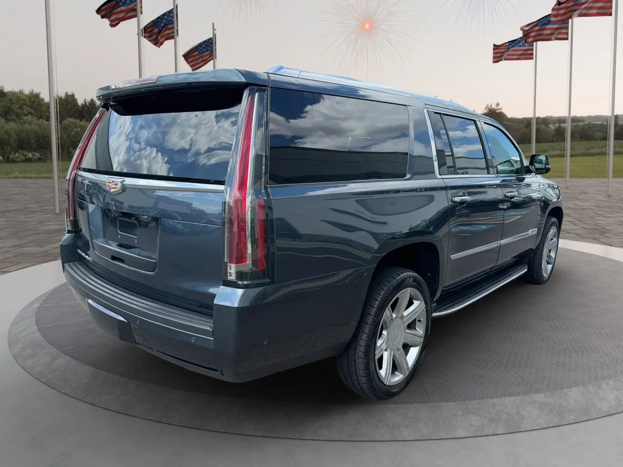 Used 2020 Cadillac Escalade ESV Premium Luxury image 8