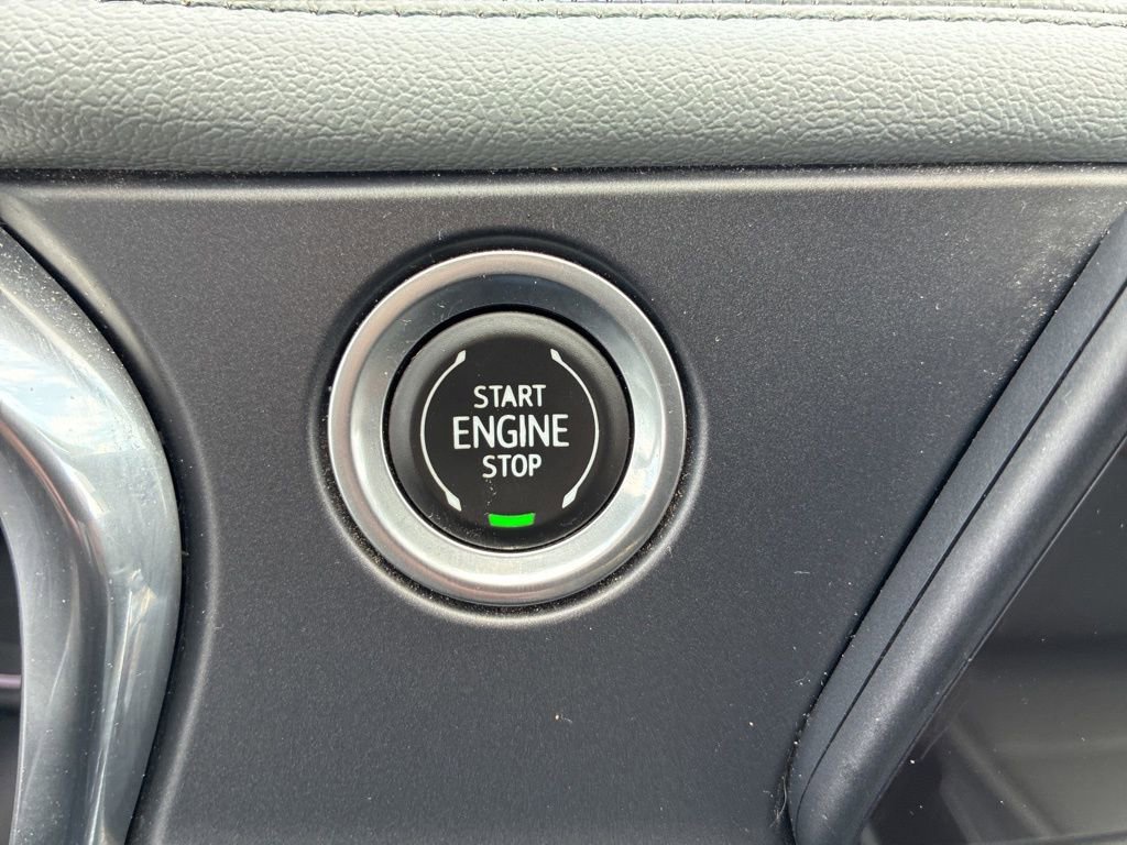 Used 2019 Chevrolet Blazer LT w/ Sun and Wheels Package AWD/4WD image 18