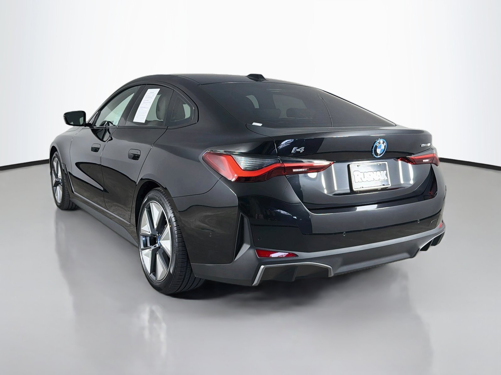 Certified 2023 BMW i4 eDrive40 w/ Premium Package RWD image 5