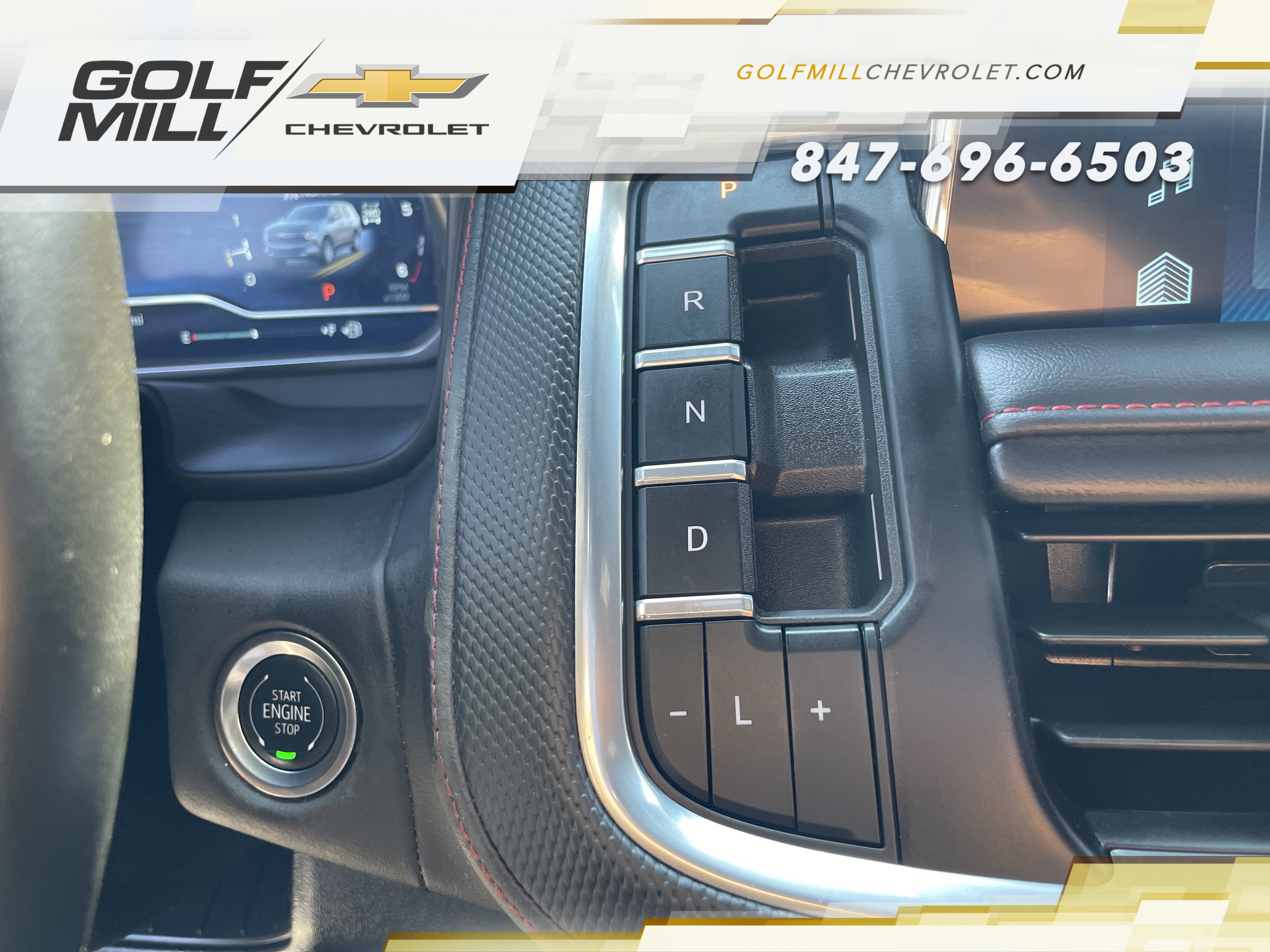 Used 2024 Chevrolet Suburban RST w/ Luxury Package AWD/4WD image 18