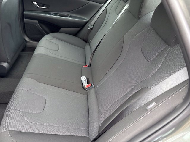 New 2026 Hyundai Elantra SE FWD image 5