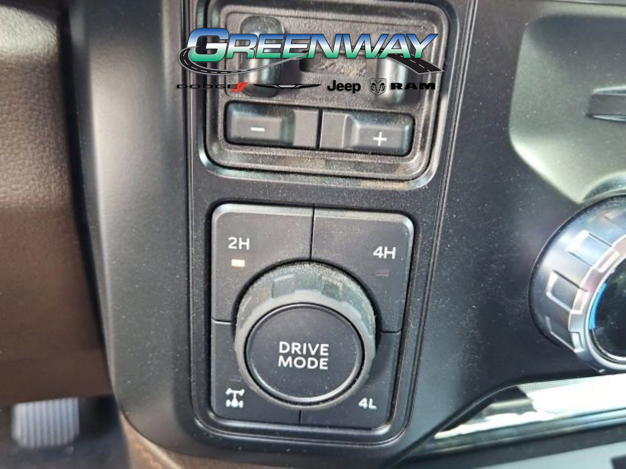 Used 2024 Ford F350 King Ranch w/ Chrome Package image 20