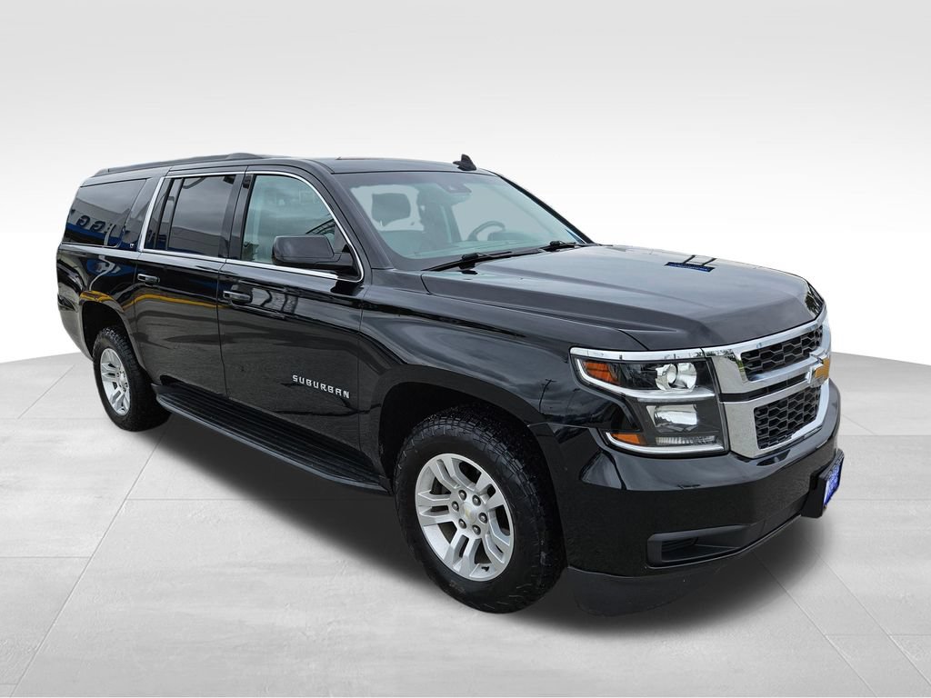 Used 2018 Chevrolet Suburban LT AWD/4WD image 4