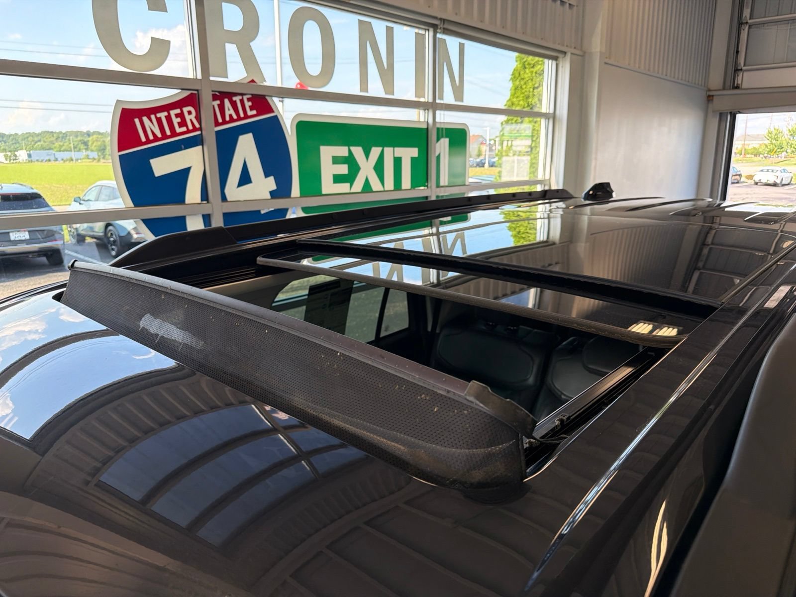 Used 2025 Ford Expedition Active AWD/4WD image 37