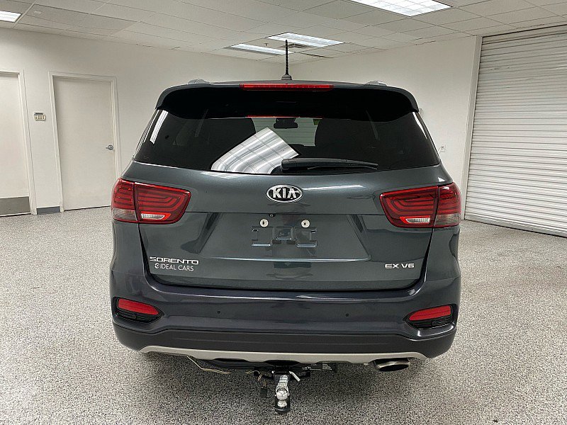 Used 2019 Kia Sorento EX image 11