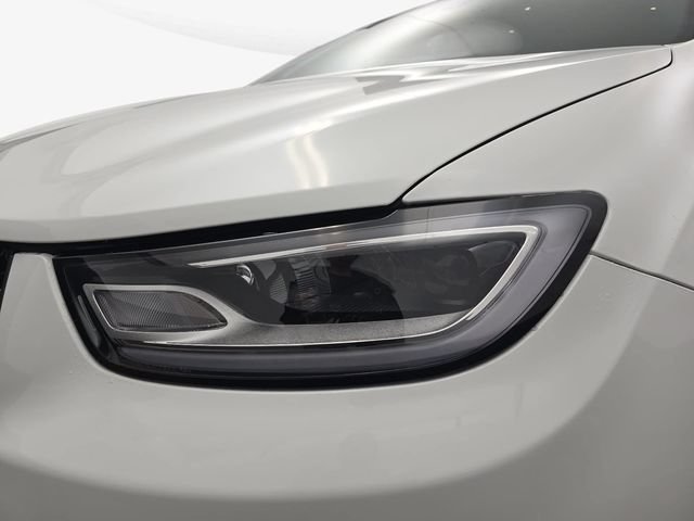 Used 2021 Chrysler Pacifica Limited w/ Uconnect Theater Family Group FWD image 32