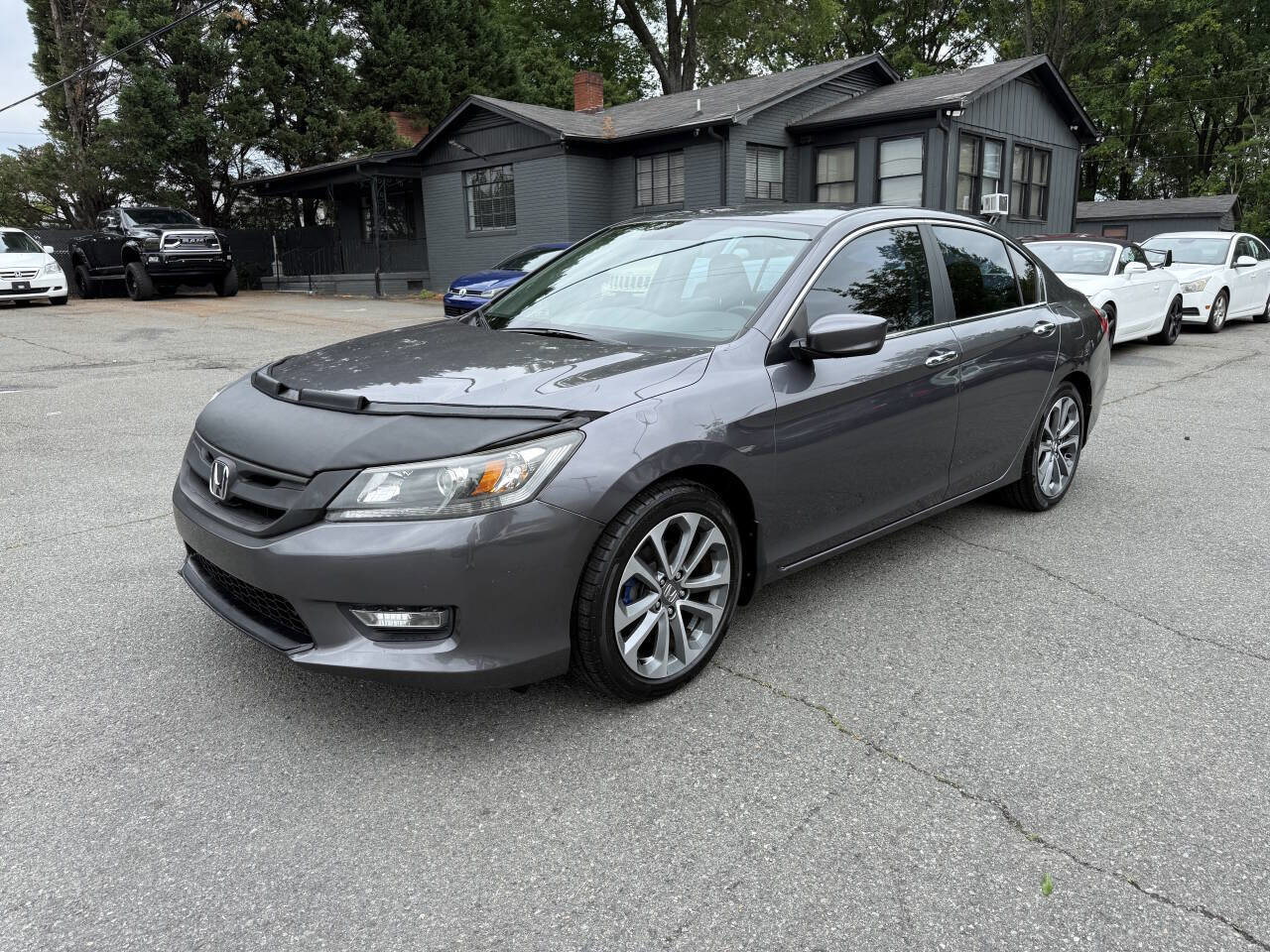 Used 2014 Honda Accord Sport image 2