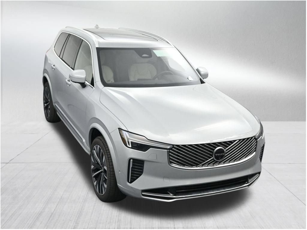 New 2026 Volvo XC90 T8 Plus w/ Protection Package Premier AWD/4WD image 19