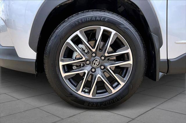 Certified 2026 Toyota Corolla Cross XLE w/ Convenience Package image 11
