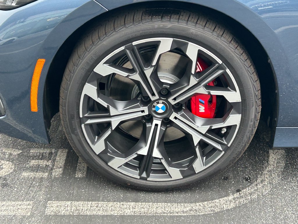 New 2026 BMW 330i Sedan w/ M Sport Package RWD image 9