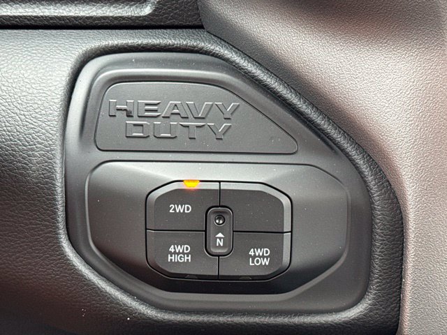 New 2027 RAM 3500 Big Horn AWD/4WD image 18