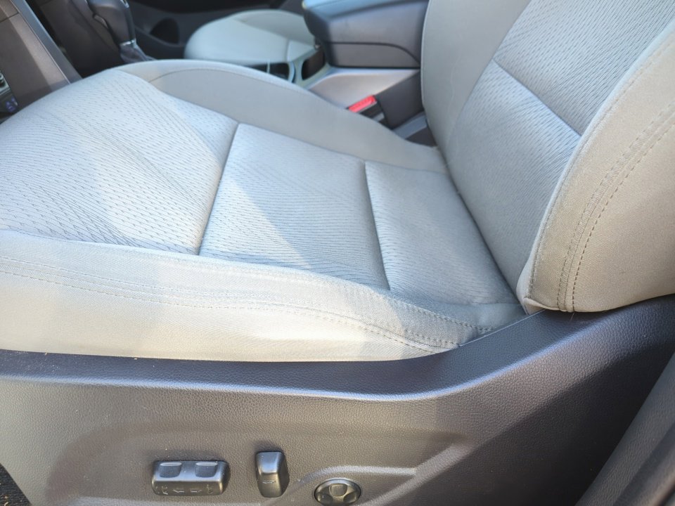 Used 2018 Hyundai Santa Fe Sport w/ 2.4L Value Package 02 FWD image 11