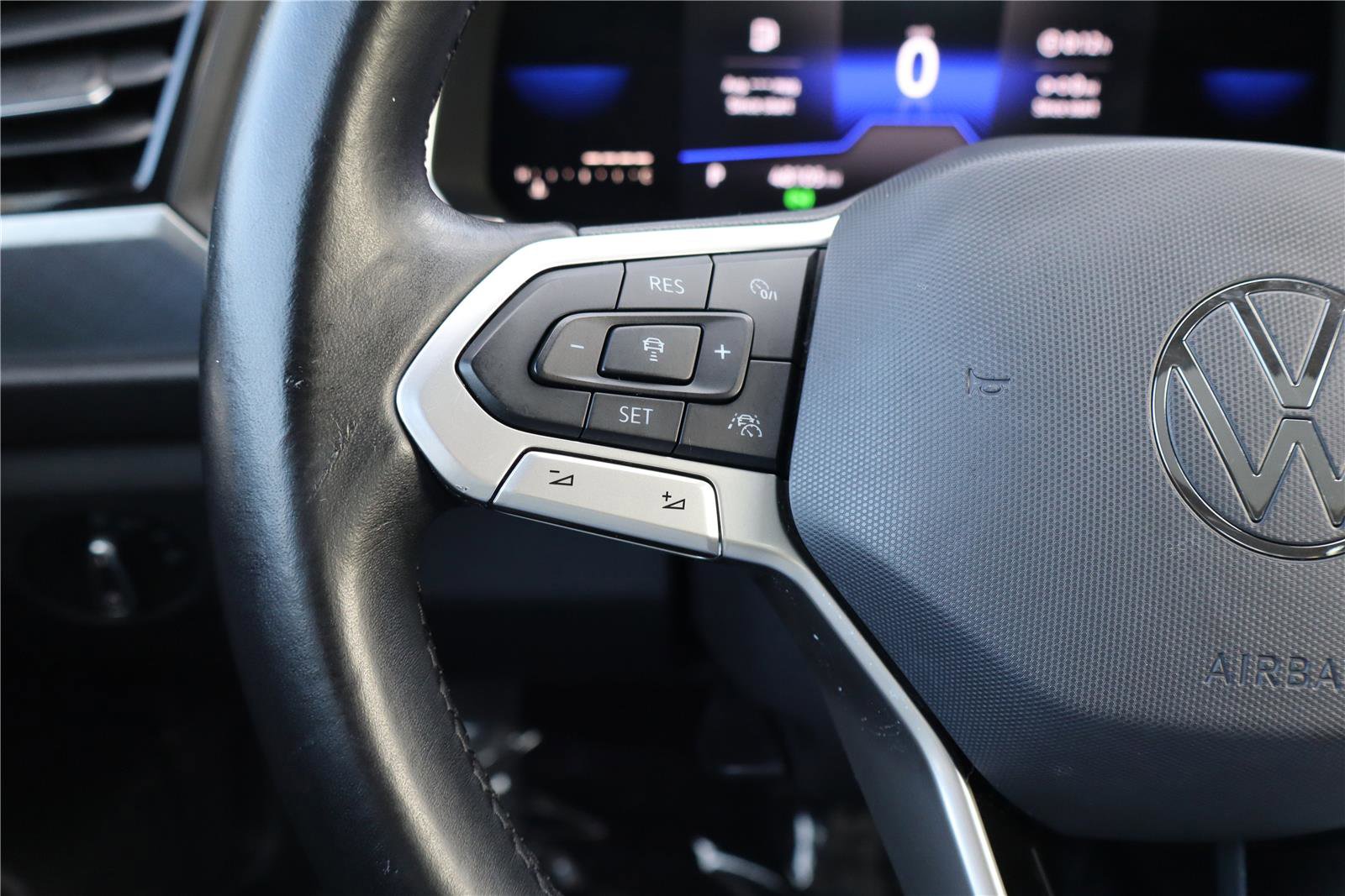 Used 2022 Volkswagen Jetta SE image 16