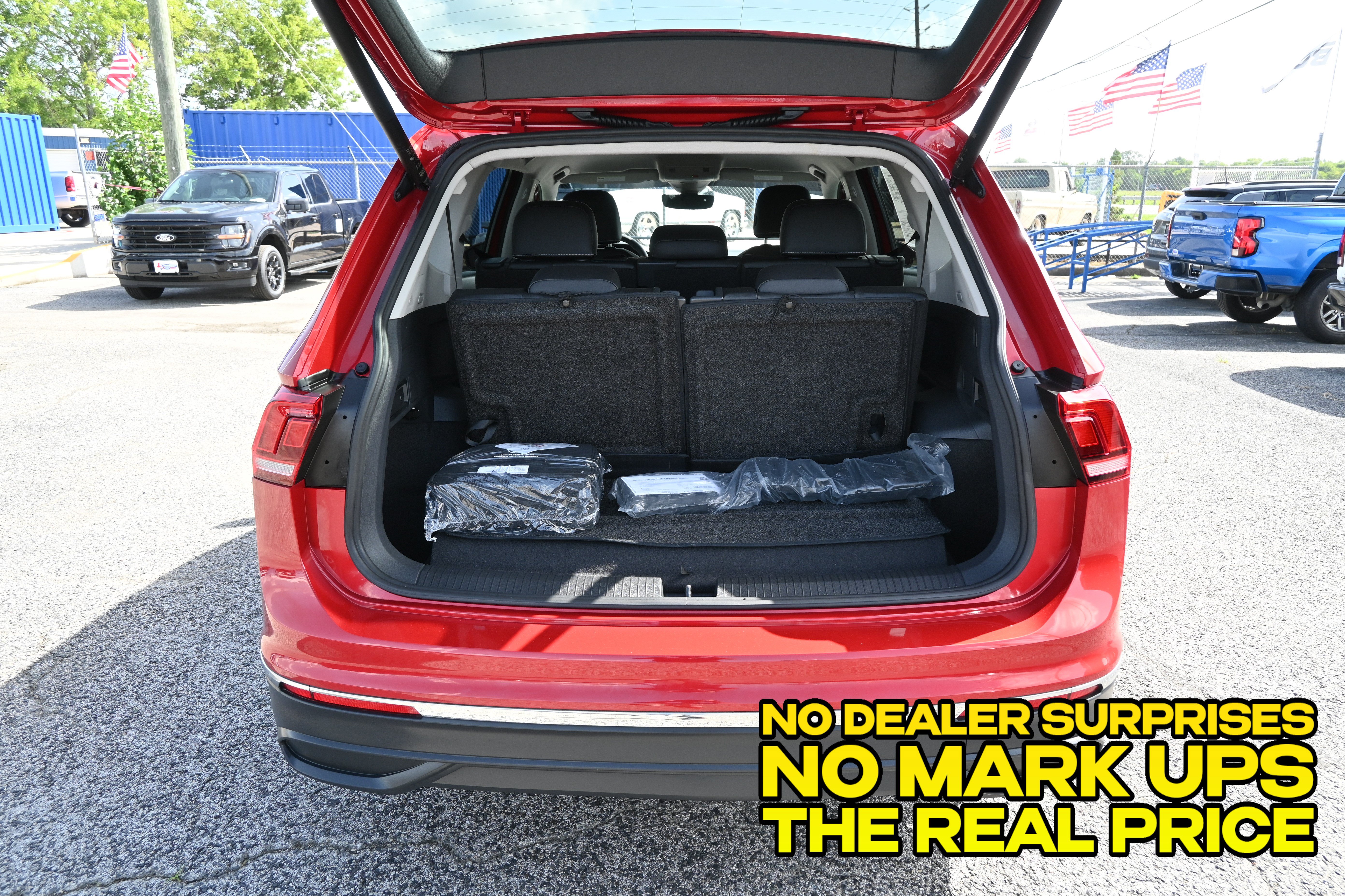Used 2022 Volkswagen Tiguan SE FWD image 5