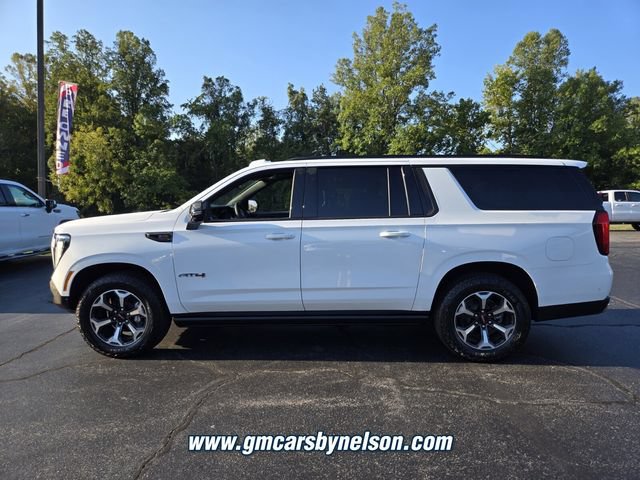 New 2026 GMC Yukon XL AT4 Ultimate w/ LPO, Illumination Package AWD/4WD image 4