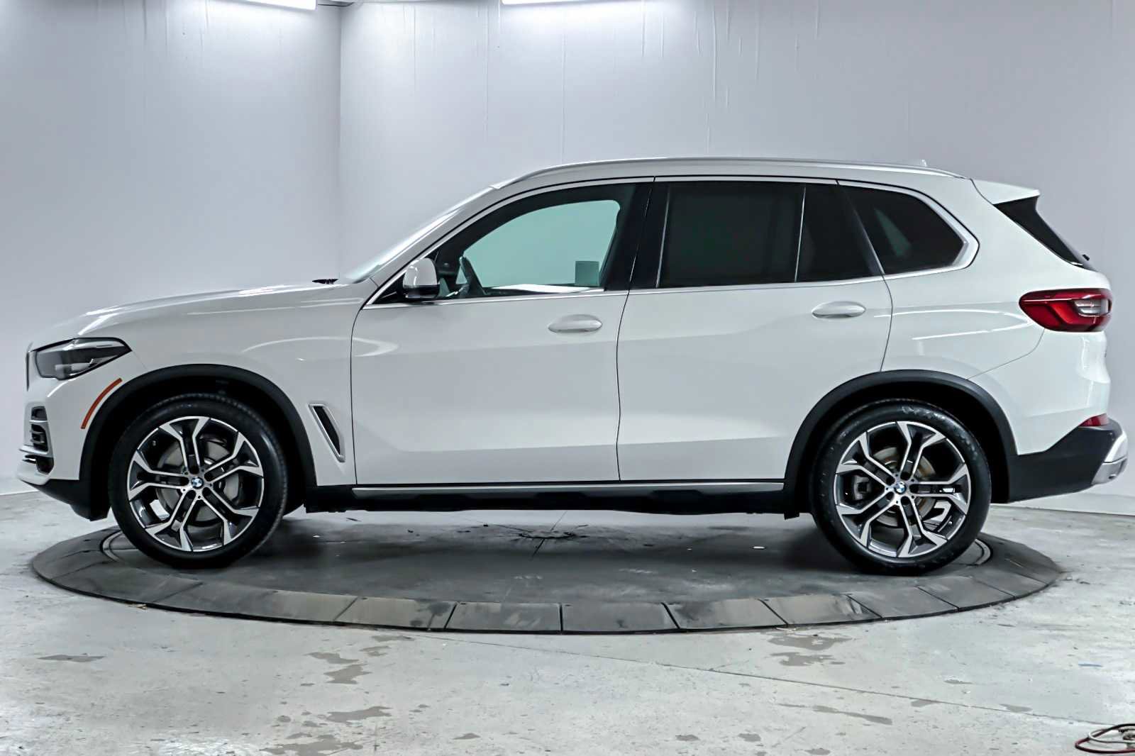 Used 2023 BMW X5 sDrive40i image 5