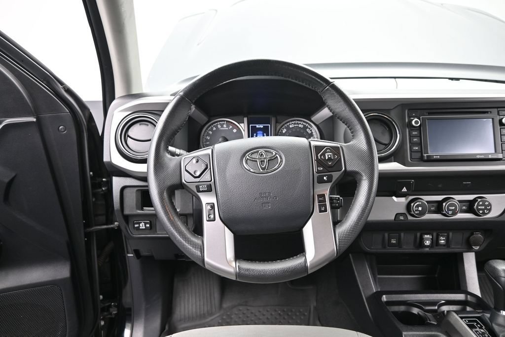Used 2019 Toyota Tacoma SR5 RWD image 29