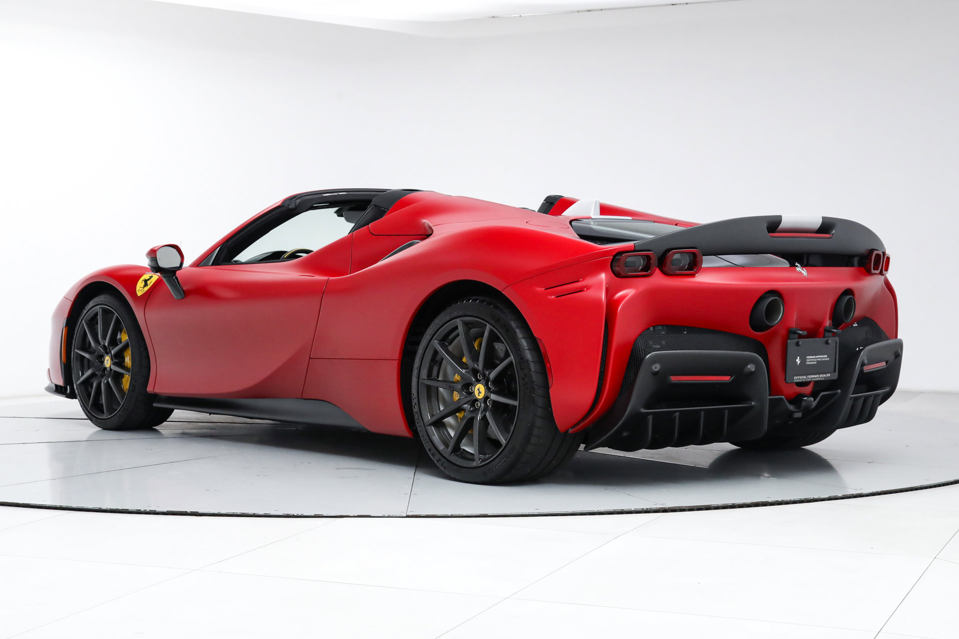 Certified 2024 Ferrari SF90 Spider AWD/4WD image 8