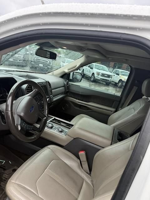 Used 2020 Ford Expedition Limited w/ Special Edition Package AWD/4WD image 10