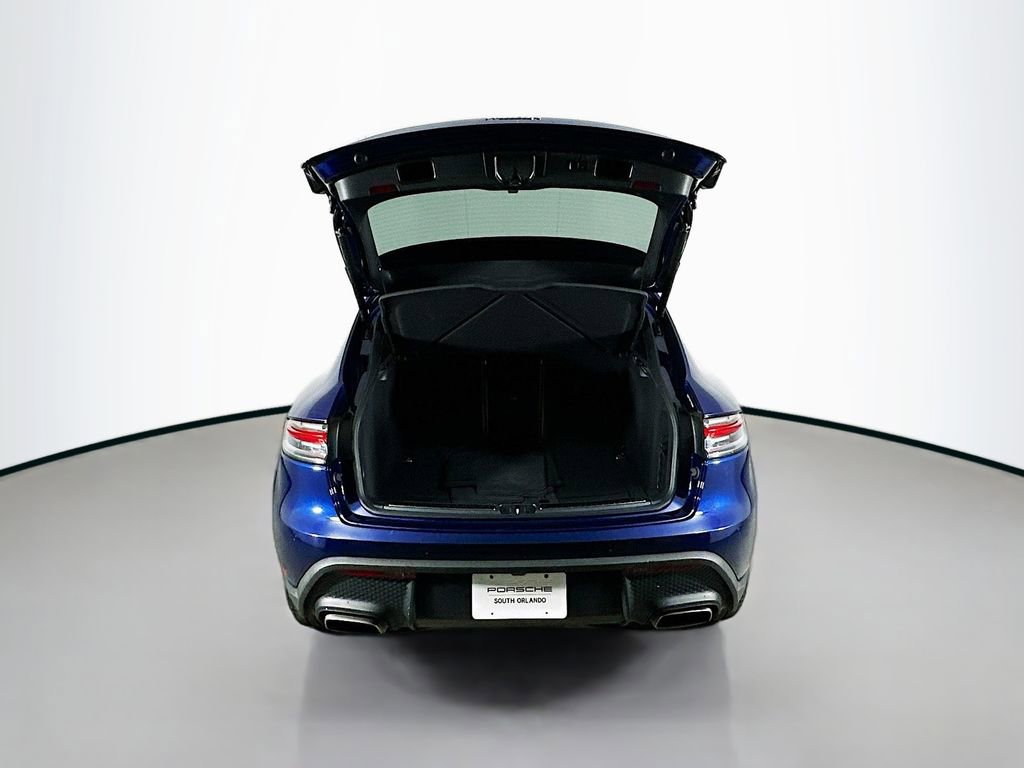 Certified 2023 Porsche Macan image 28
