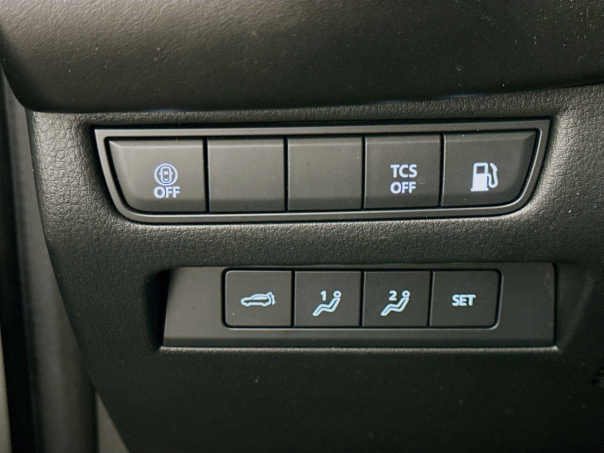 Used 2025 MAZDA CX-50 2.5 Hybrid w/ Premium Plus Pkg AWD/4WD image 17