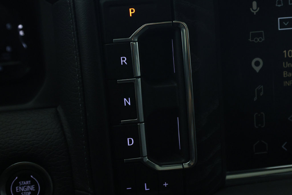 Used 2023 GMC Yukon XL Denali RWD image 26