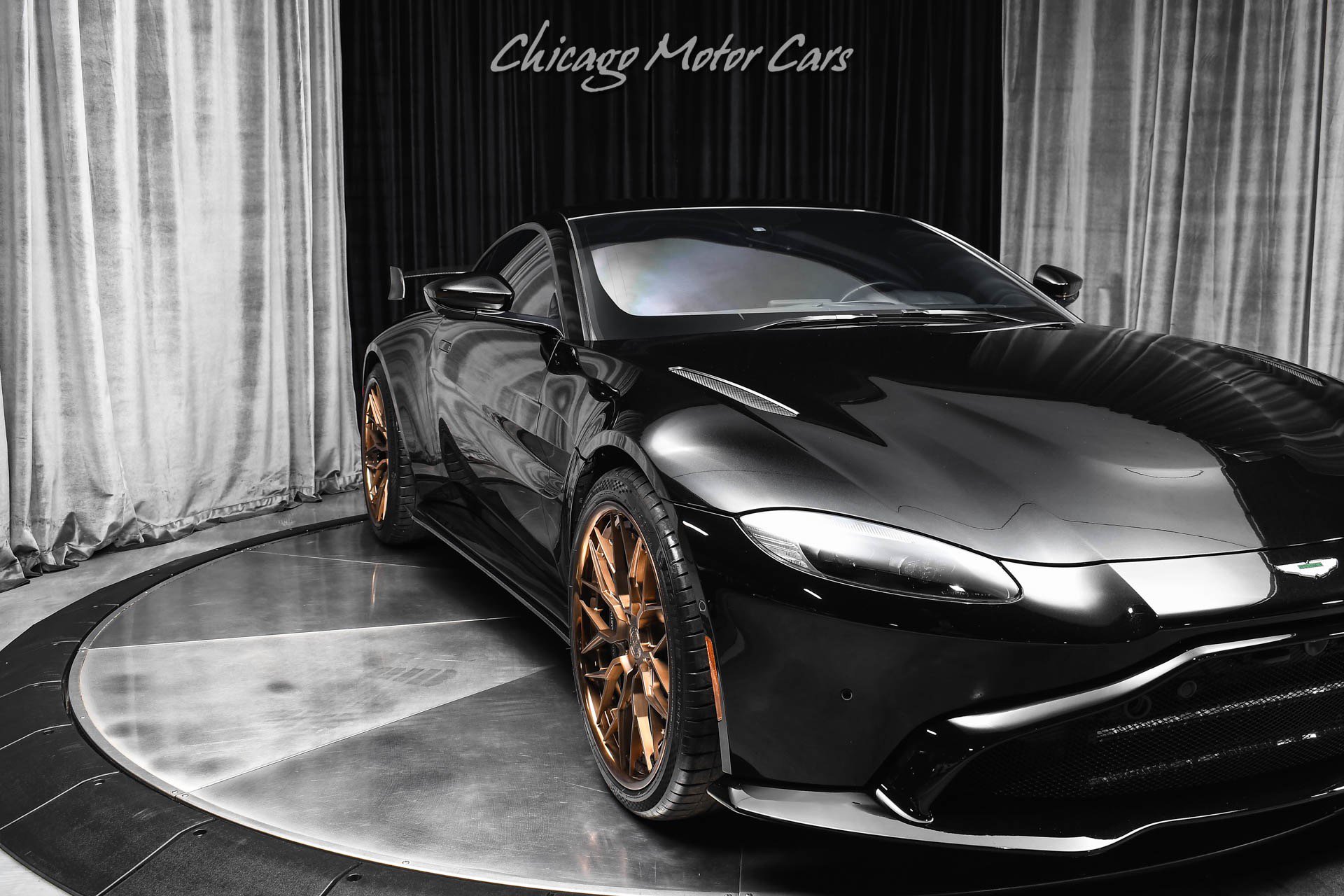 Used 2020 Aston Martin V8 Vantage Coupe RWD image 37