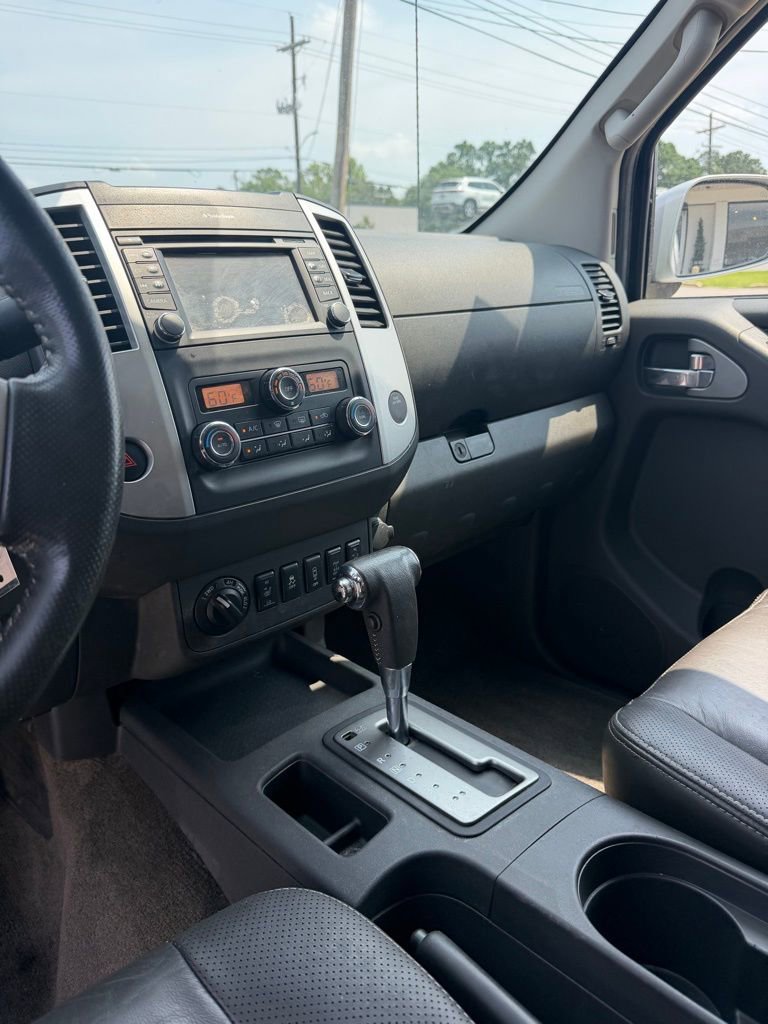 Used 2013 Nissan Frontier PRO-4X w/ Pro-4x Luxury Pkg AWD/4WD image 15