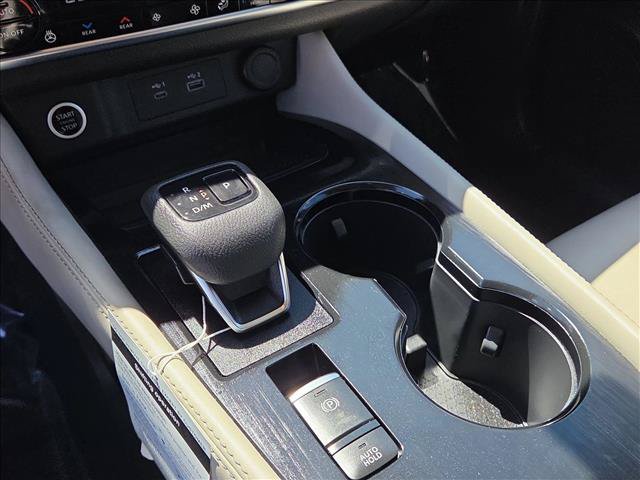 Used 2023 Nissan Rogue SL w/ SL Premium Package FWD image 12