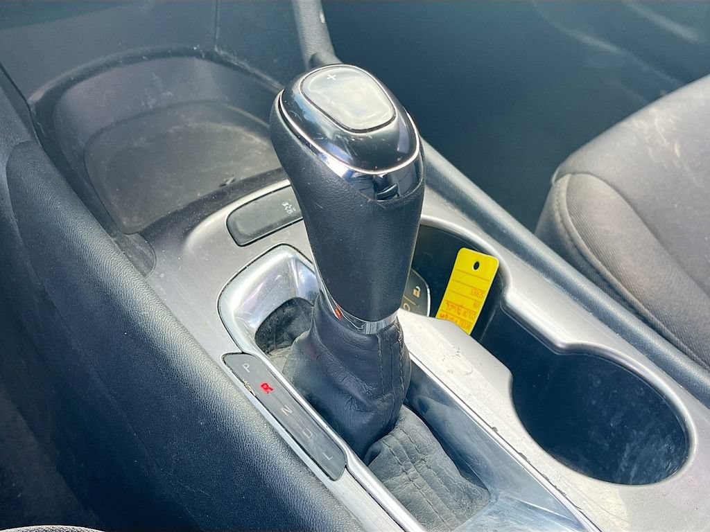 Used 2020 Chevrolet Malibu LS FWD image 16