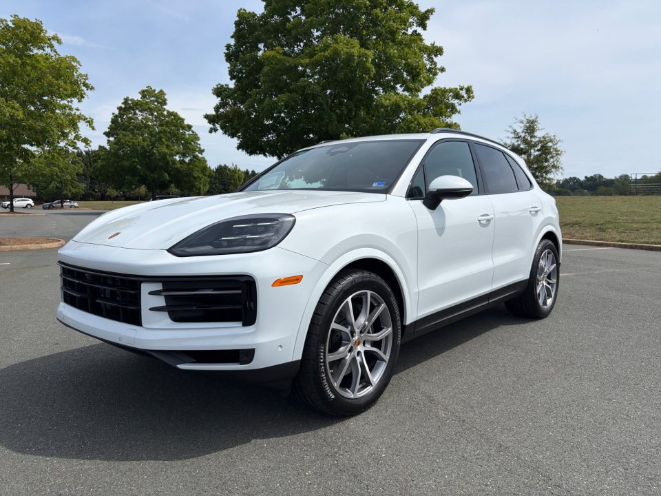 New 2026 Porsche Cayenne AWD/4WD image 1