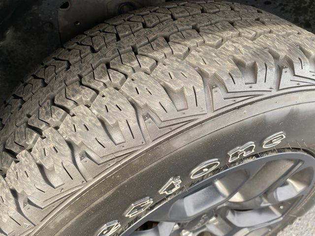 Used 2022 Jeep Cherokee Trailhawk w/ Comfort/Convenience Group image 22